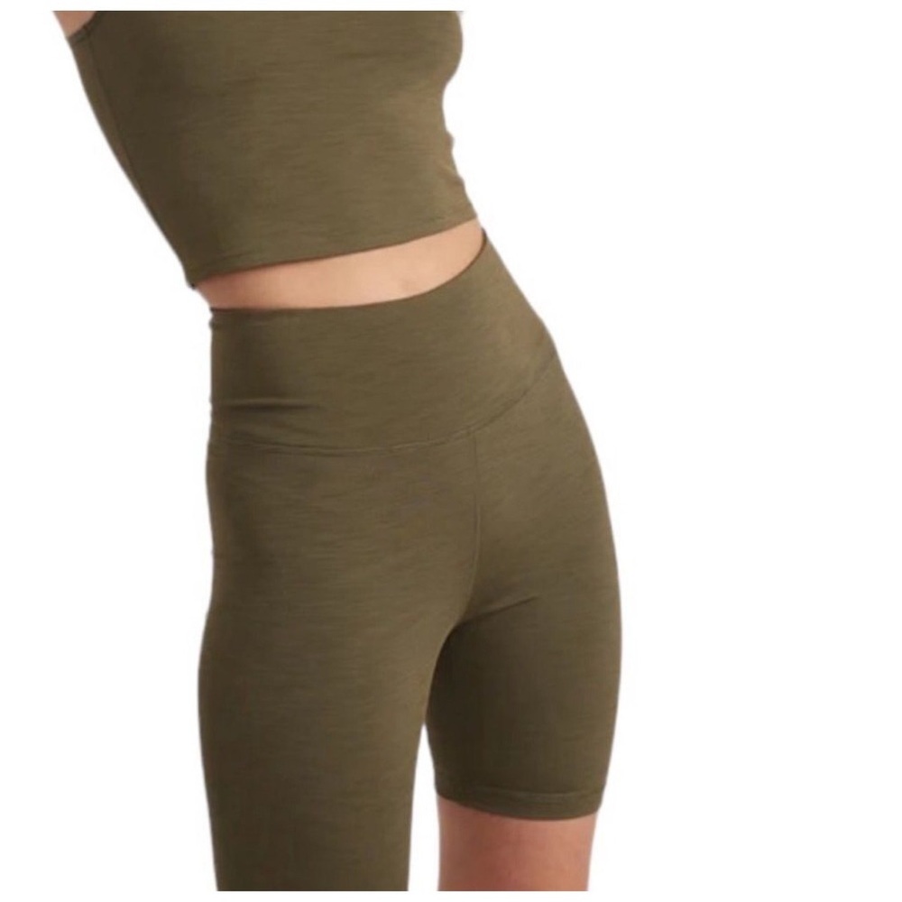 NWT Marine Layer Studio Bike Short in Olive. Size Small.